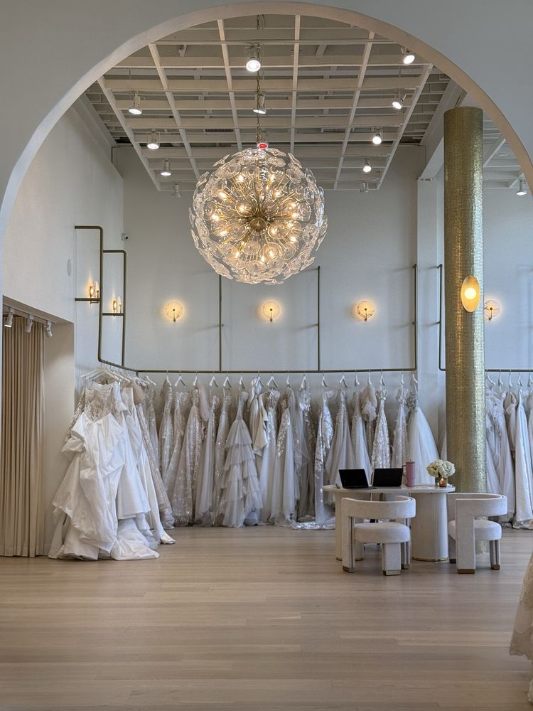 European Oak Flooring at the Galia Lahav bridal and fashion house in Los Angeles