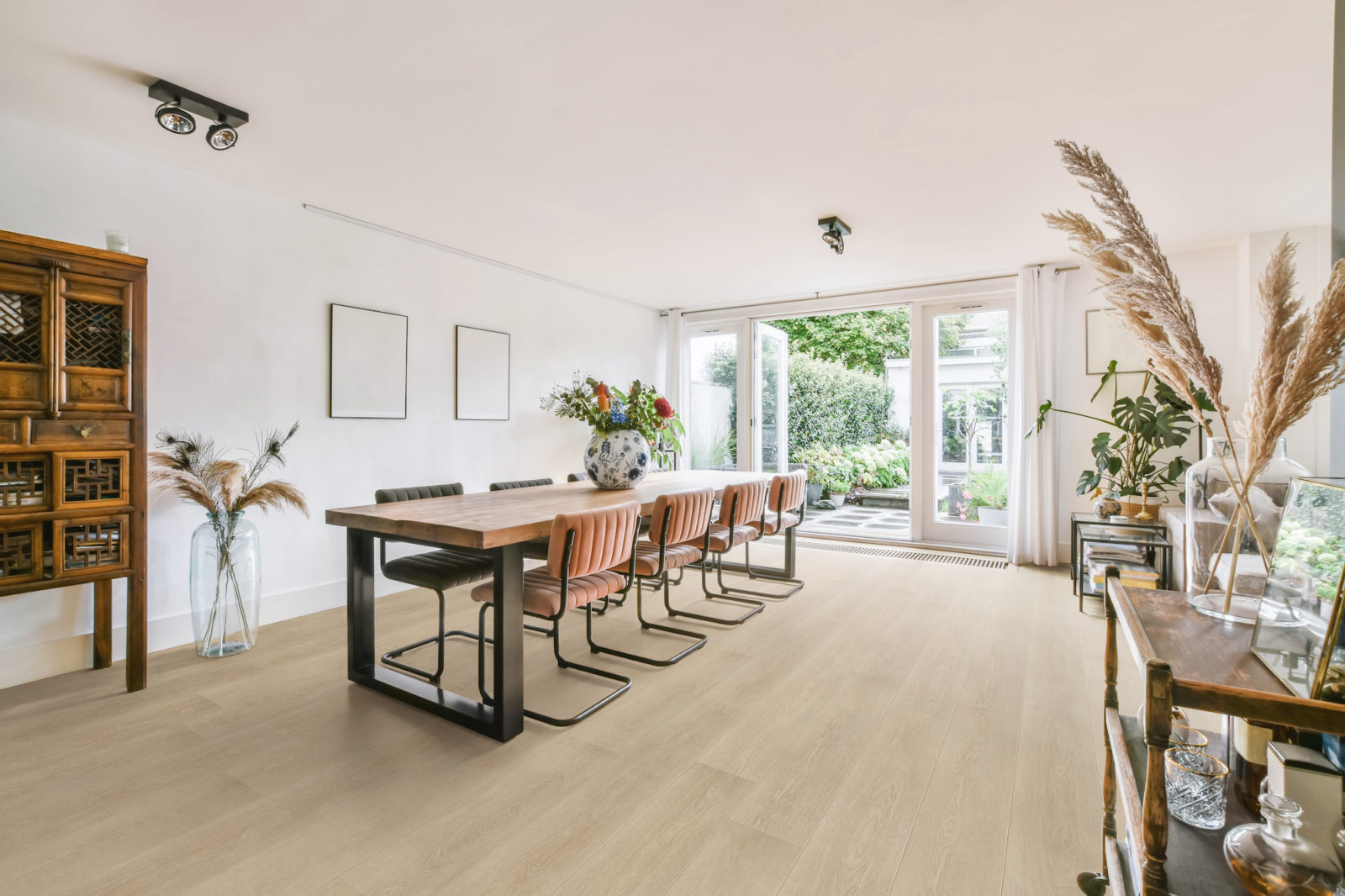 WPC Resilience Vinyl Flooring in Stylish Modern Colors in Los Angeles