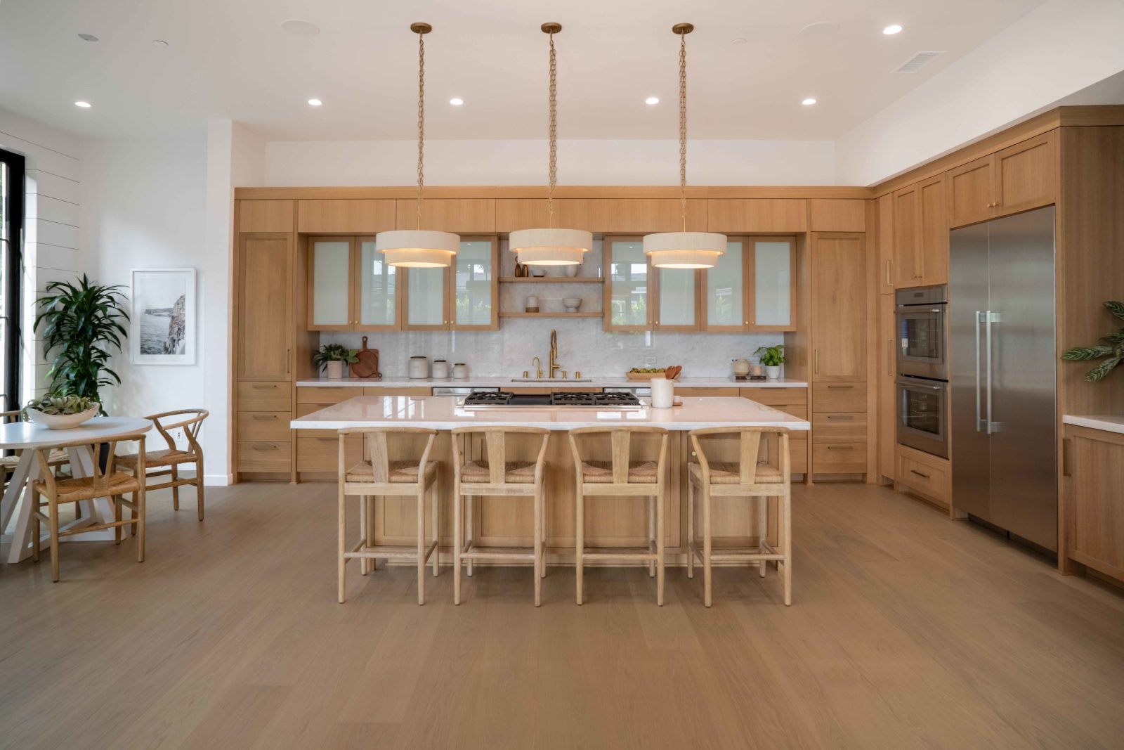European Oak hardwood with a 4mm wear layer